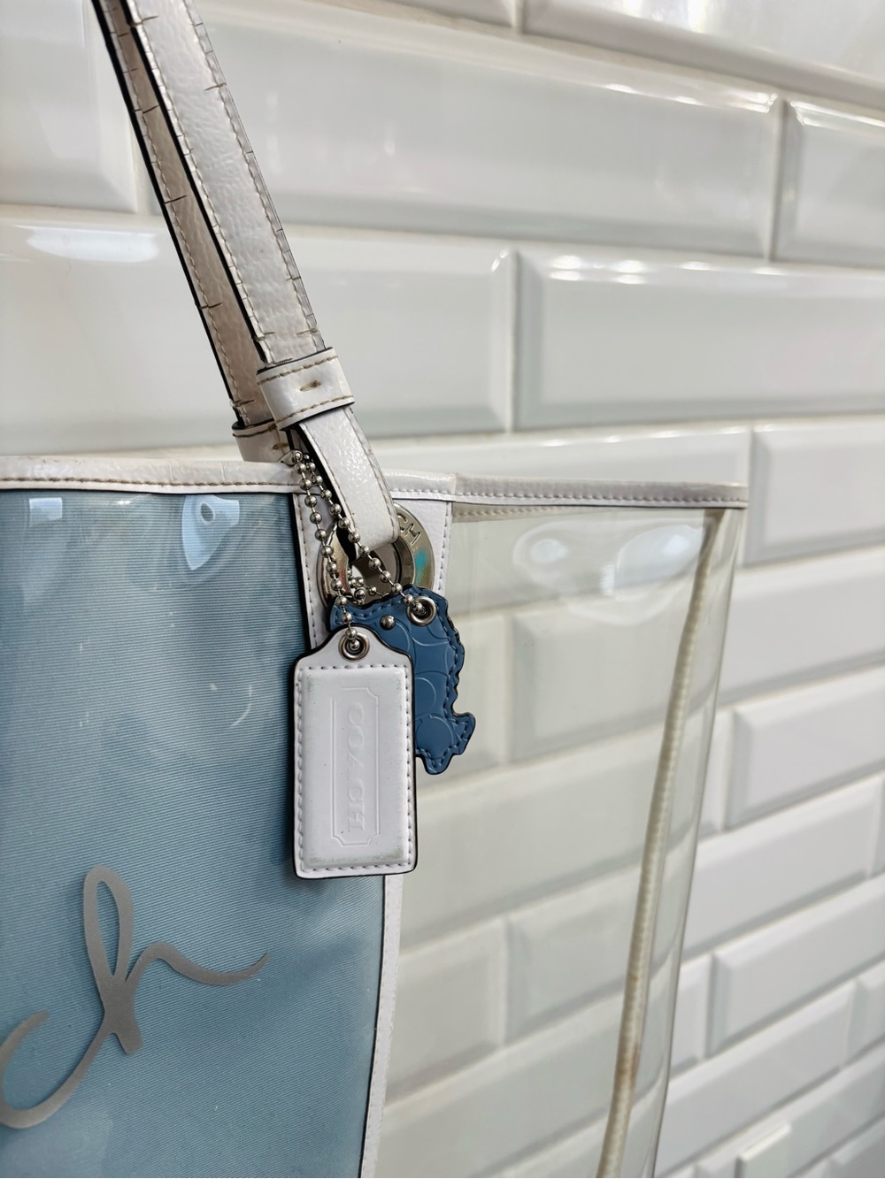 Coach Clear Vinyl and White Leather Oversized Beach Tote, F16594 - Picture 2 of 6
